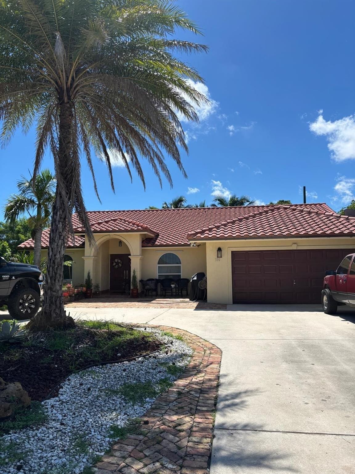 330 SW 14TH Street, Deerfield Beach, FL 33441
