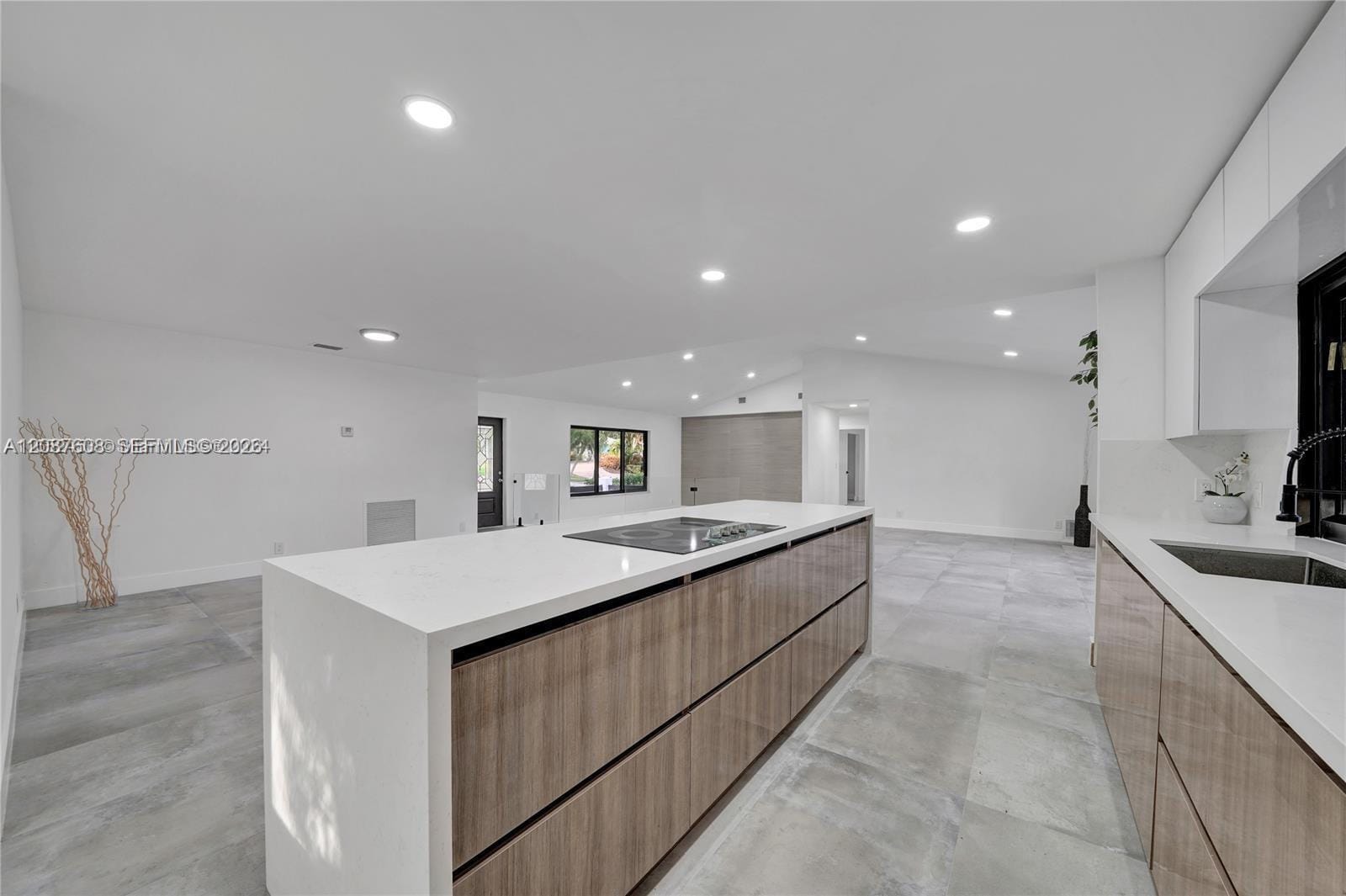 3352 Lakeview Boulevard — photo 5
