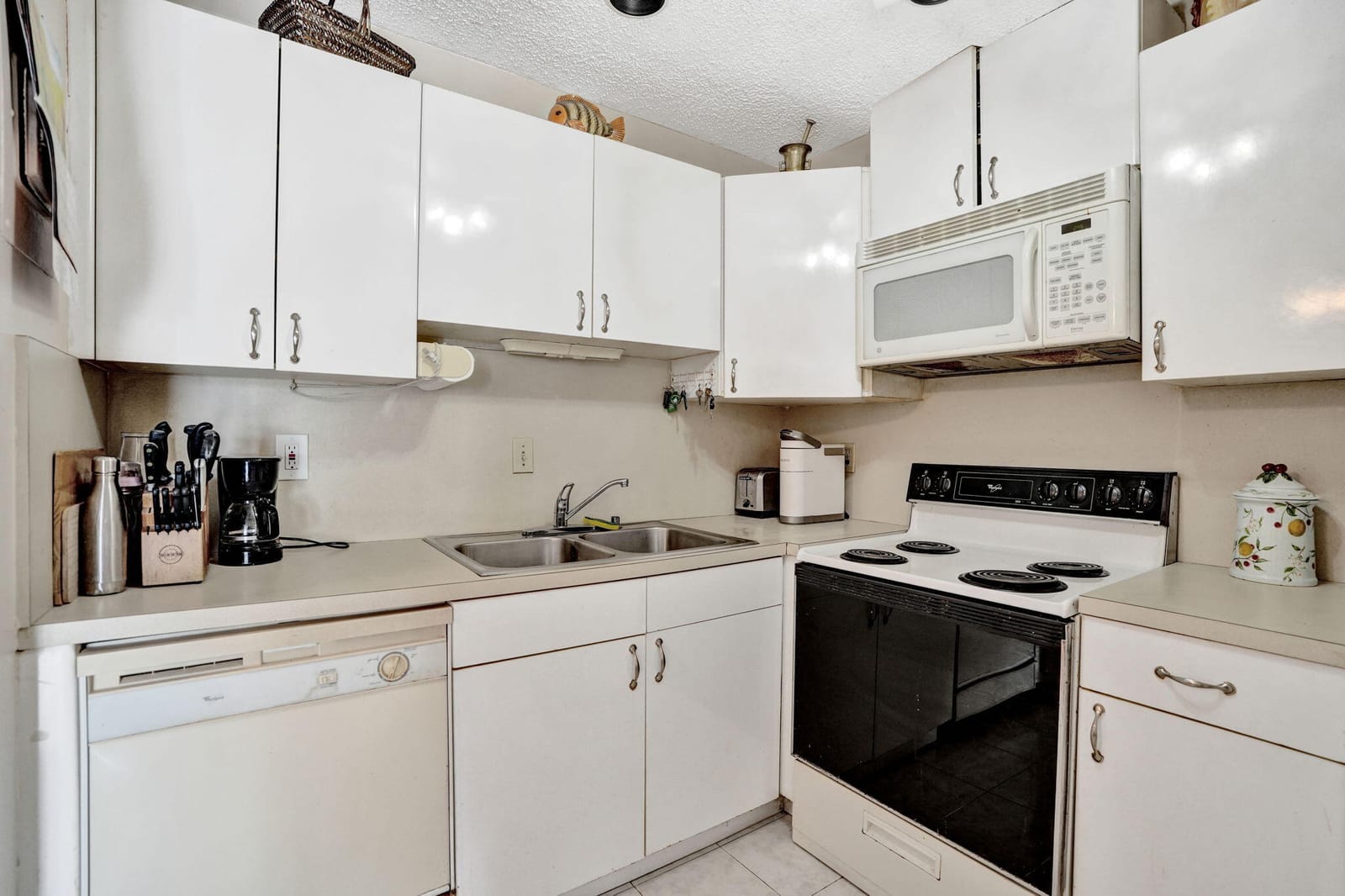 110 CYPRESS CLUB Drive 129, Pompano Beach, FL 33060 photo 25