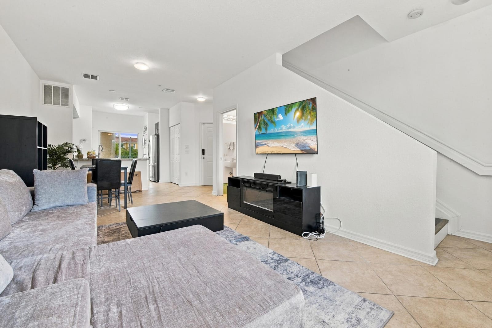 141 NW 2nd Avenue 7, Hallandale Beach, FL 33009 photo 16