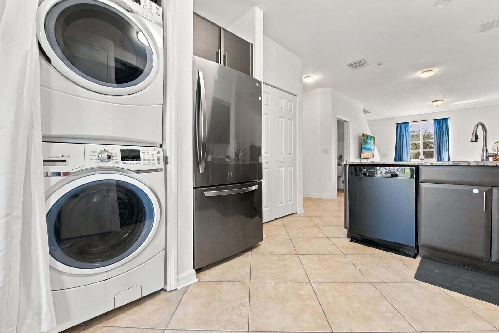 141 NW 2nd Avenue 7, Hallandale Beach, FL 33009 photo 21
