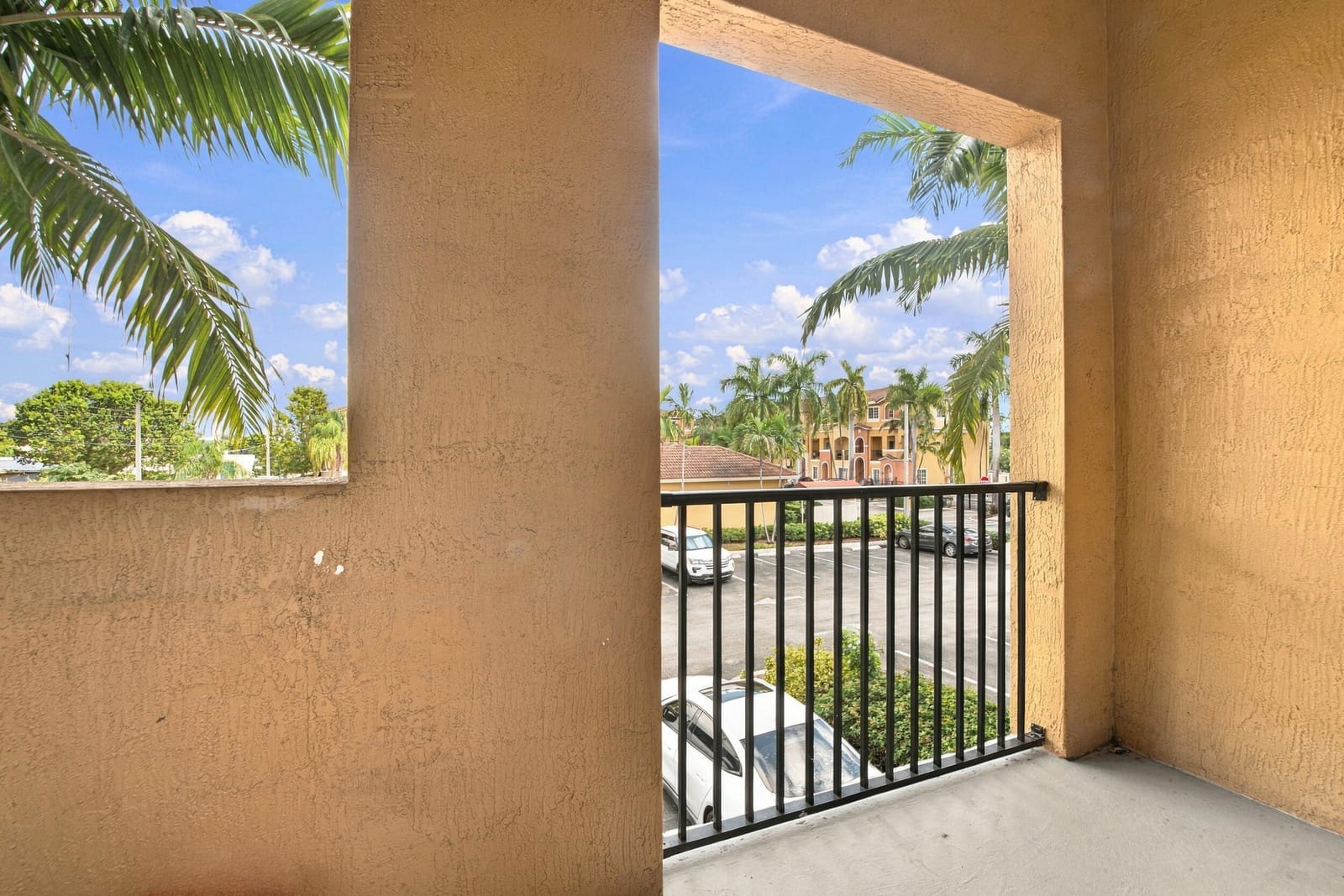 141 NW 2nd Avenue 7, Hallandale Beach, FL 33009 photo 25