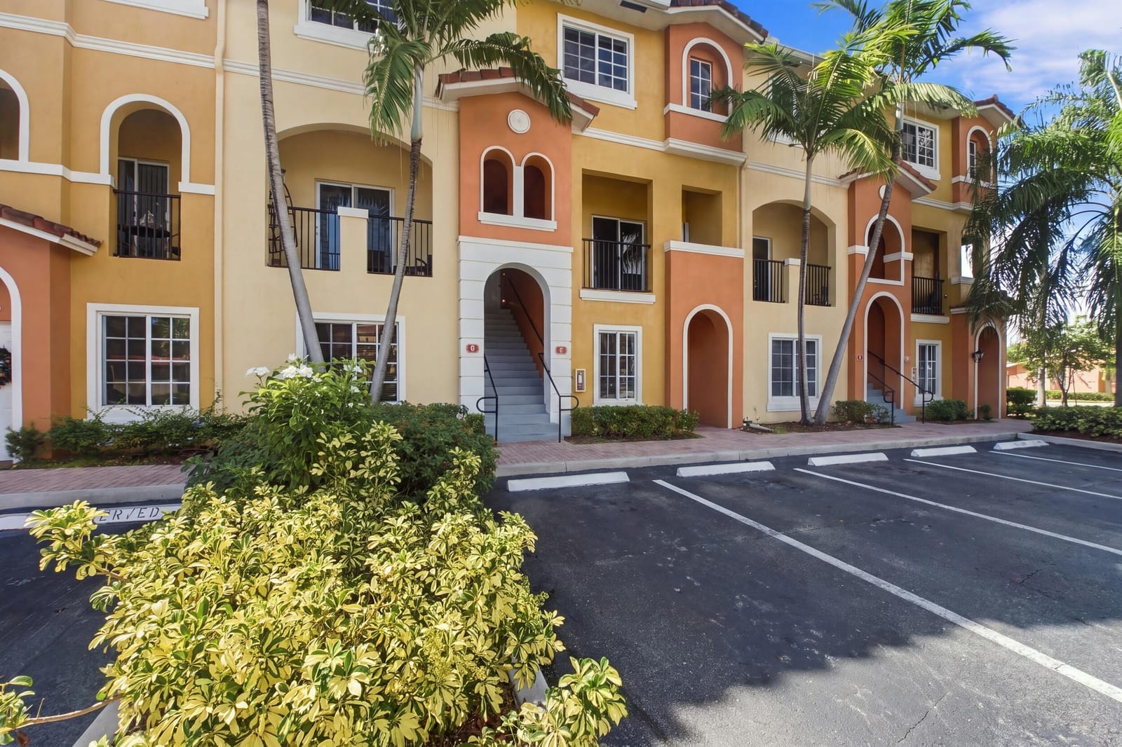 141 NW 2nd Avenue 7, Hallandale Beach, FL 33009 photo 6