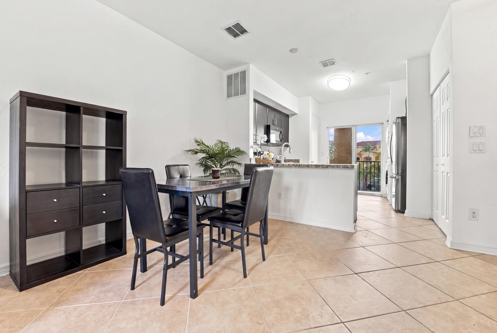 141 NW 2nd Avenue 7, Hallandale Beach, FL 33009 photo 9