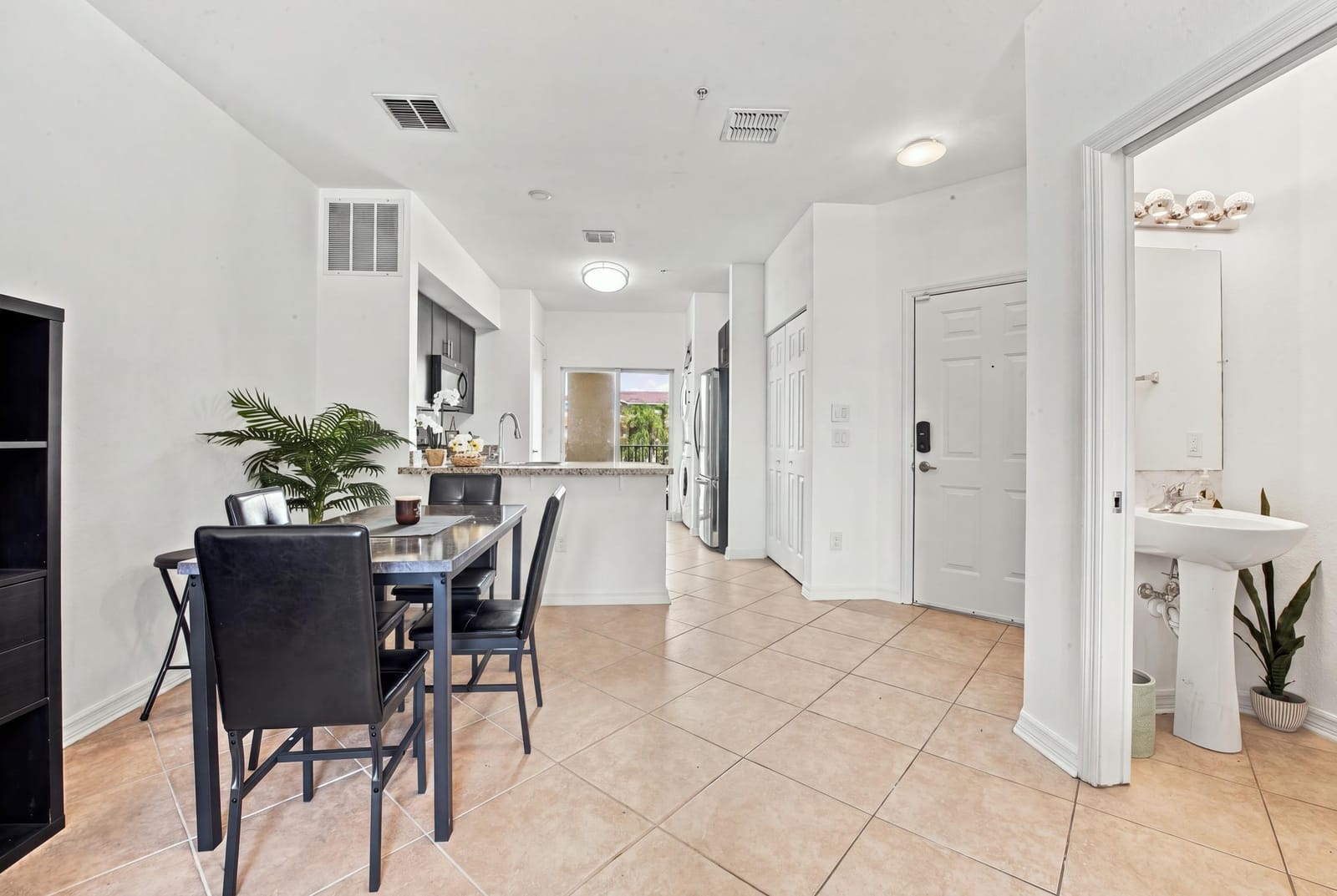 141 NW 2nd Avenue 7, Hallandale Beach, FL 33009 photo 10