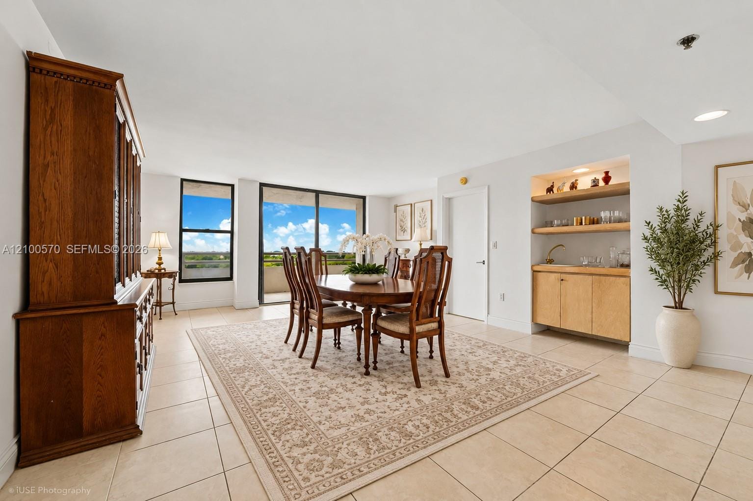441 Valencia Avenue 801 — photo 2