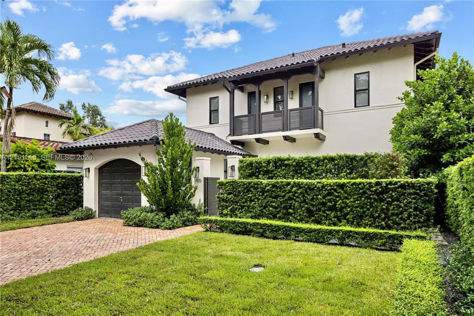 705 Madeira Avenue, Coral Gables, FL 33134 photo 2