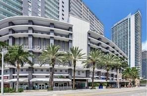 1250 S Miami Avenue 813
