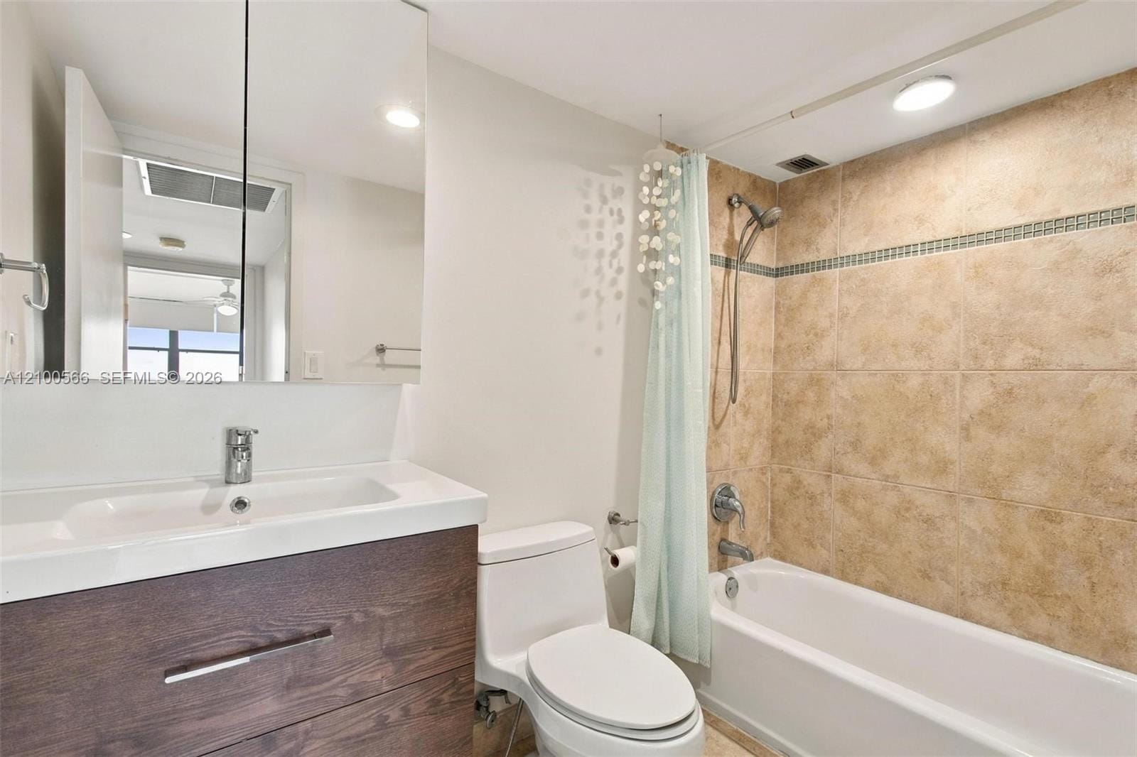 1000 Parkview Drive 627, Hallandale Beach, FL 33009 photo 13