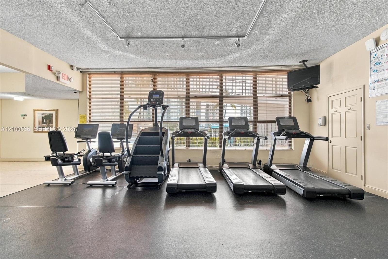 1000 Parkview Drive 627, Hallandale Beach, FL 33009 photo 23