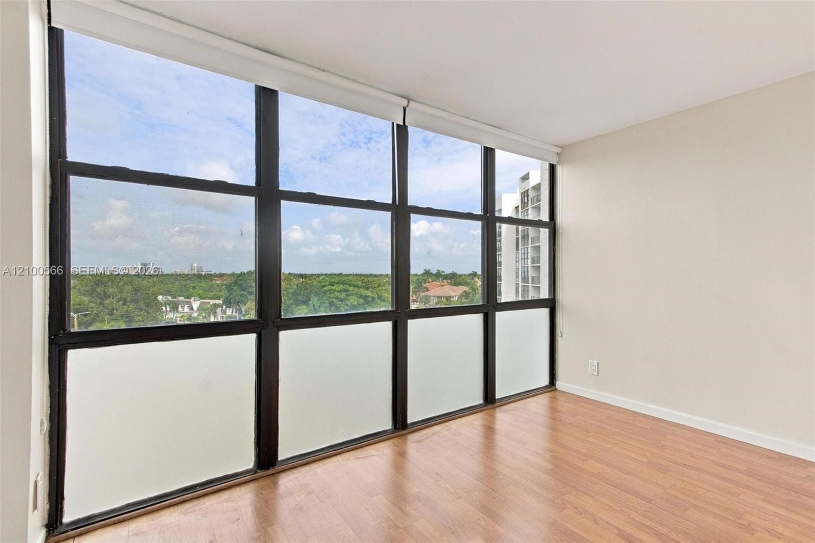 1000 Parkview Drive 627, Hallandale Beach, FL 33009 photo 9