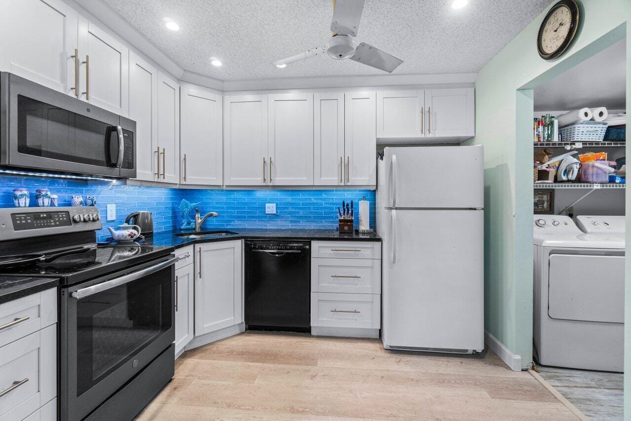 414 Pine Glen Lane D-2 — photo 6