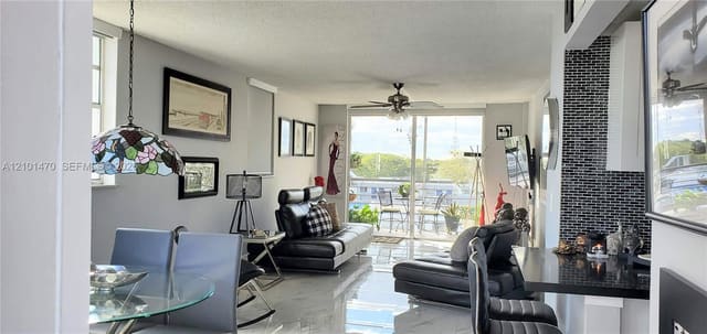 14165 SW 87th Street D501, El Conquistador South Con, Miami, FL
