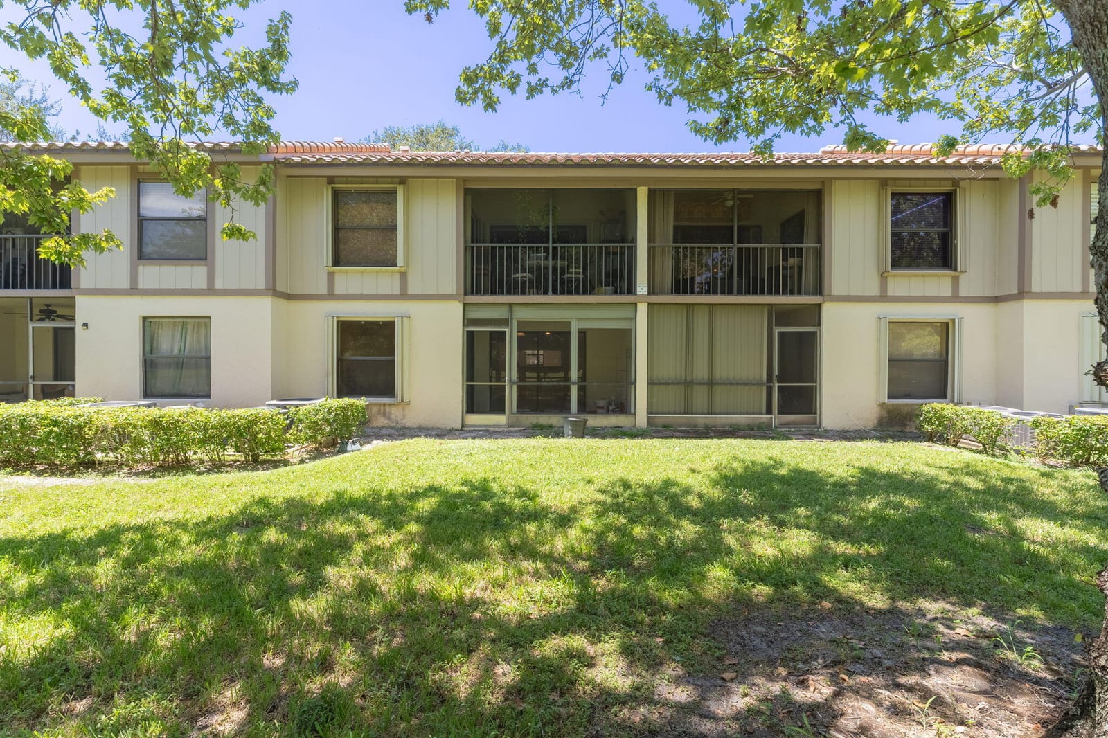 3130 Millwood Terrace 109 — photo 3