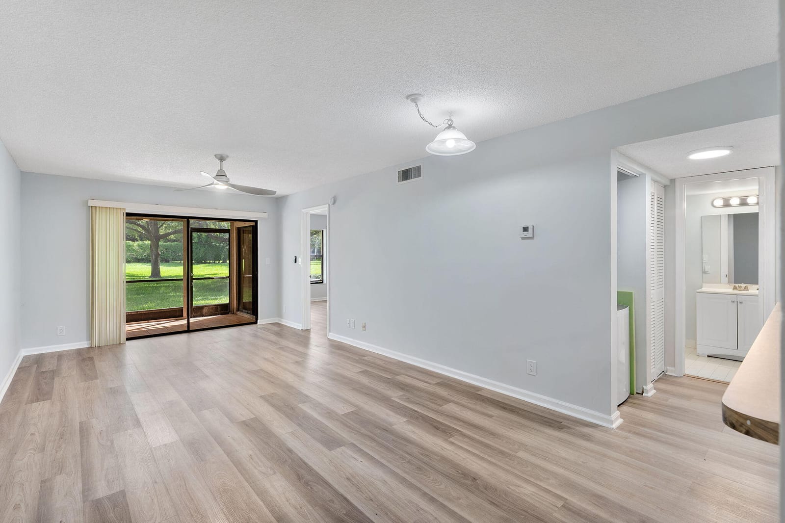 3130 Millwood Terrace 109 — photo 5