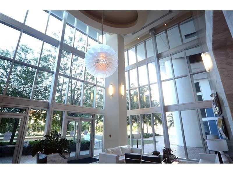 185 SW 7th Street 3006, Miami, FL 33130 photo 3