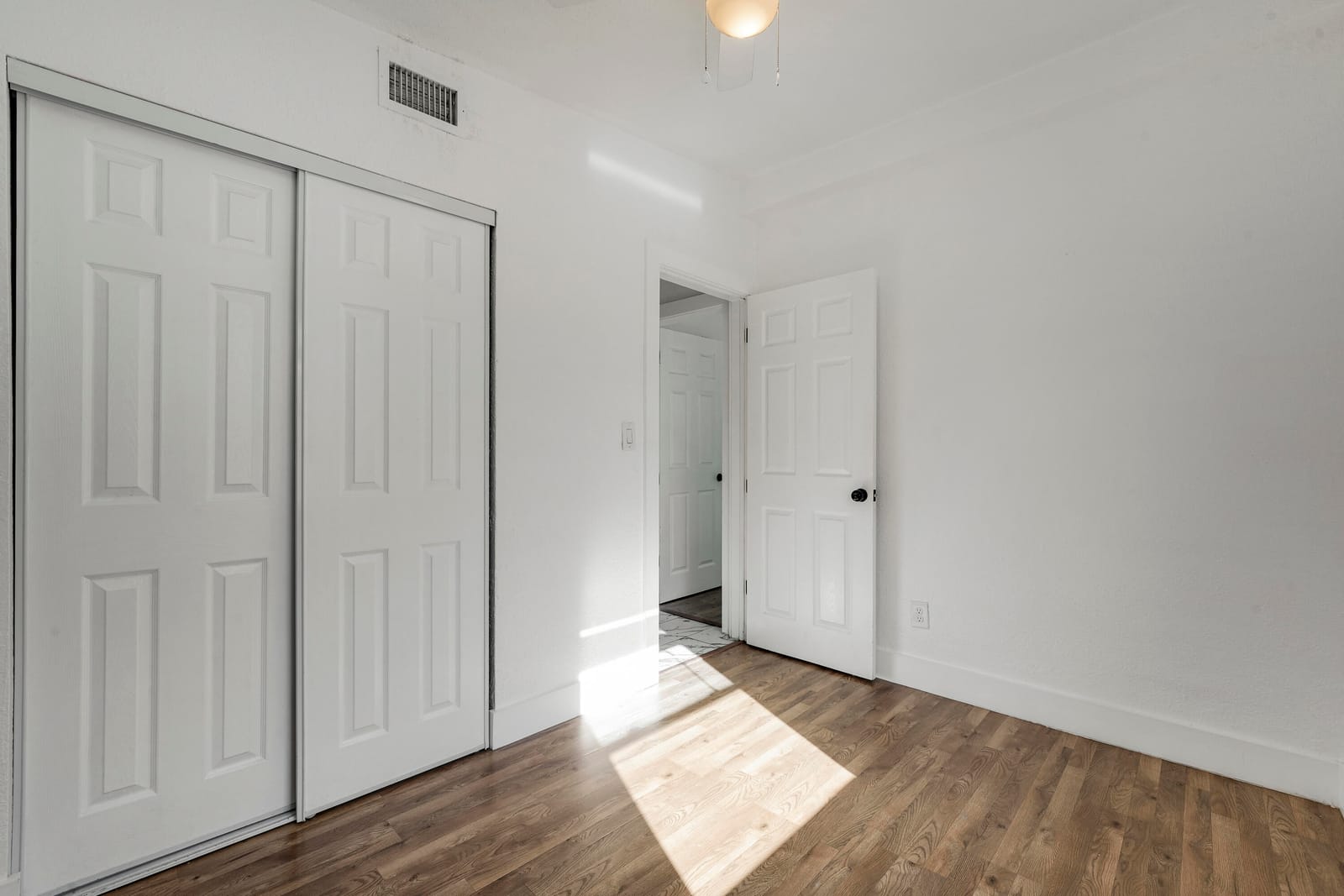 130 PLUM TREE Drive — photo 11