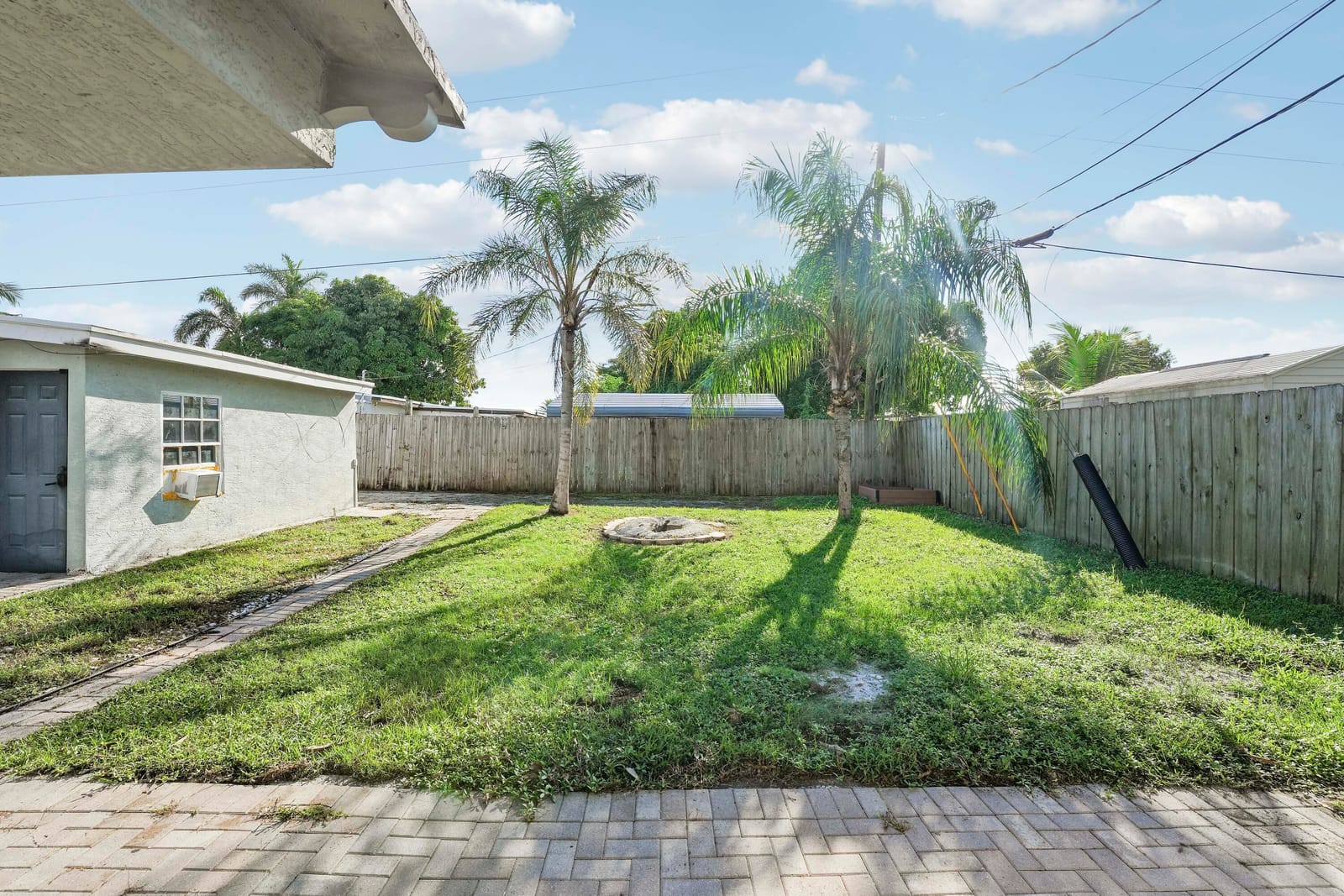 130 PLUM TREE Drive, Lake Worth, FL 33462 photo 21