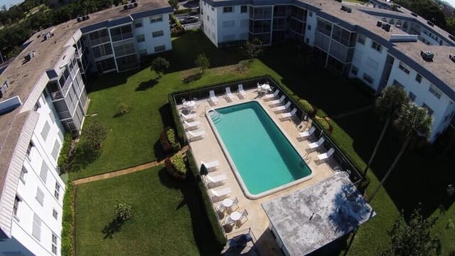 5401 NW 2nd Avenue Apt 127, Boca Raton, FL 33487