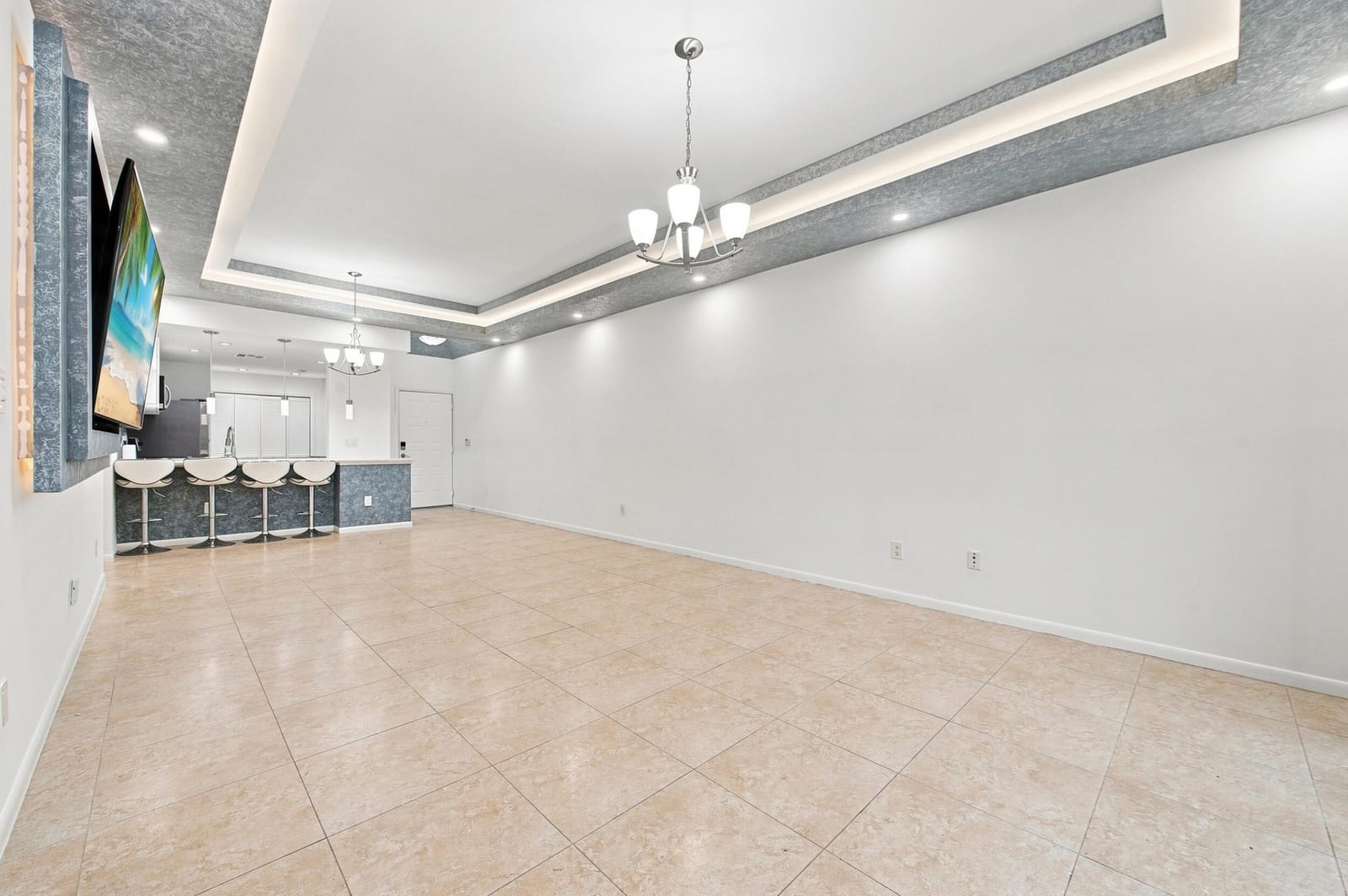 7508 La Paz Boulevard 107 — photo 11