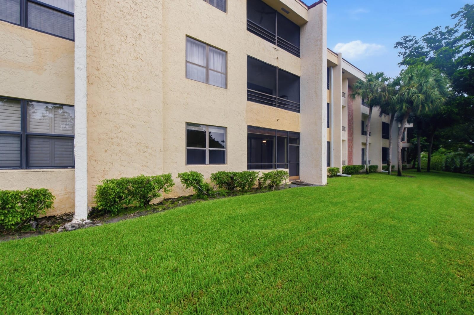 7508 La Paz Boulevard 107, Boca Raton, FL 33433 photo 23