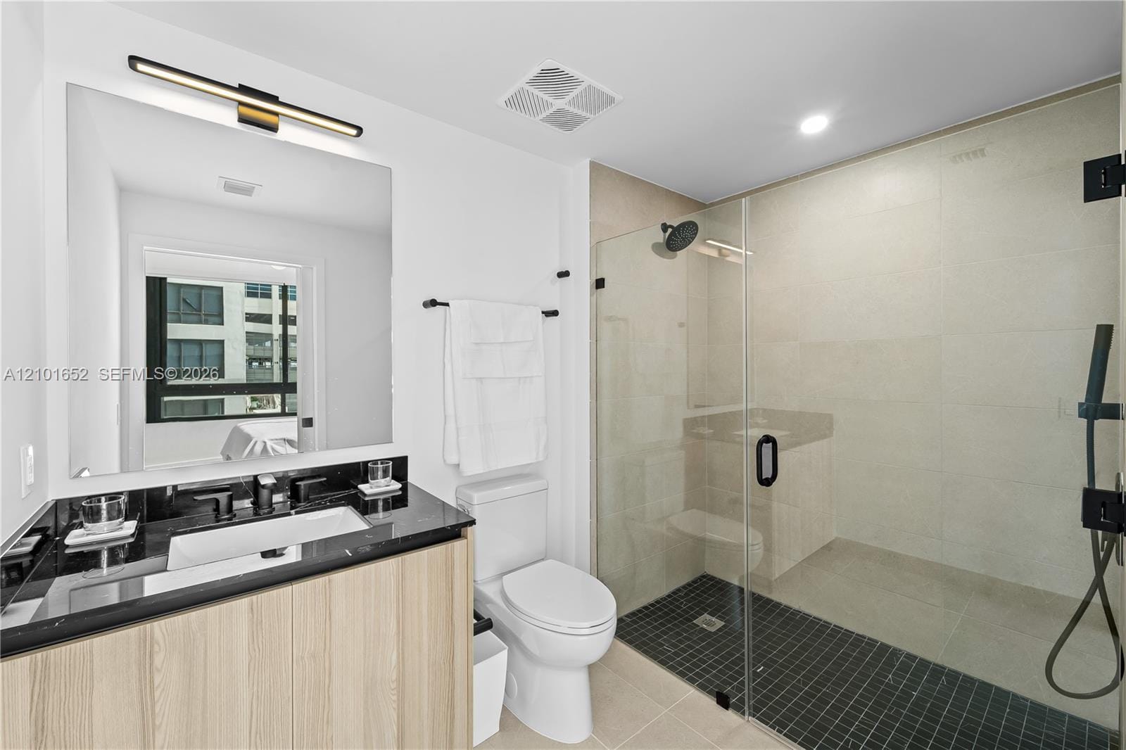 225 N Miami Avenue 912, Miami, FL 33128 photo 3
