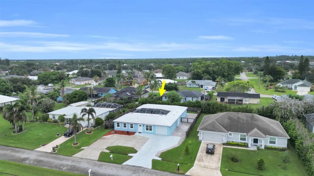 2849 SE NANCE Street, Port St. Lucie, FL 34984