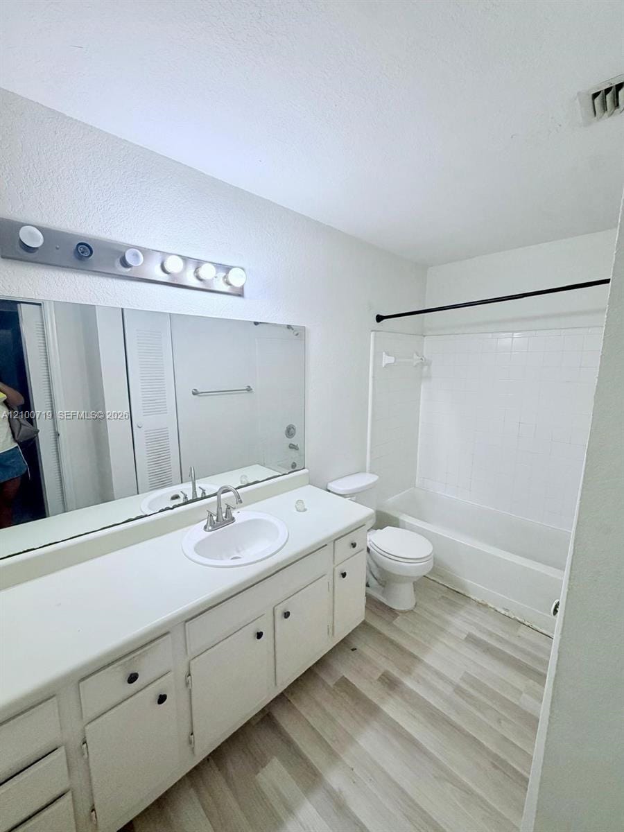 3450 N Pinewalk Drive N 424, Margate, FL 33063 photo 8
