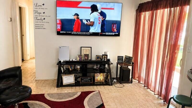 8528 Windsor Drive, Miramar, FL 33025 photo 16