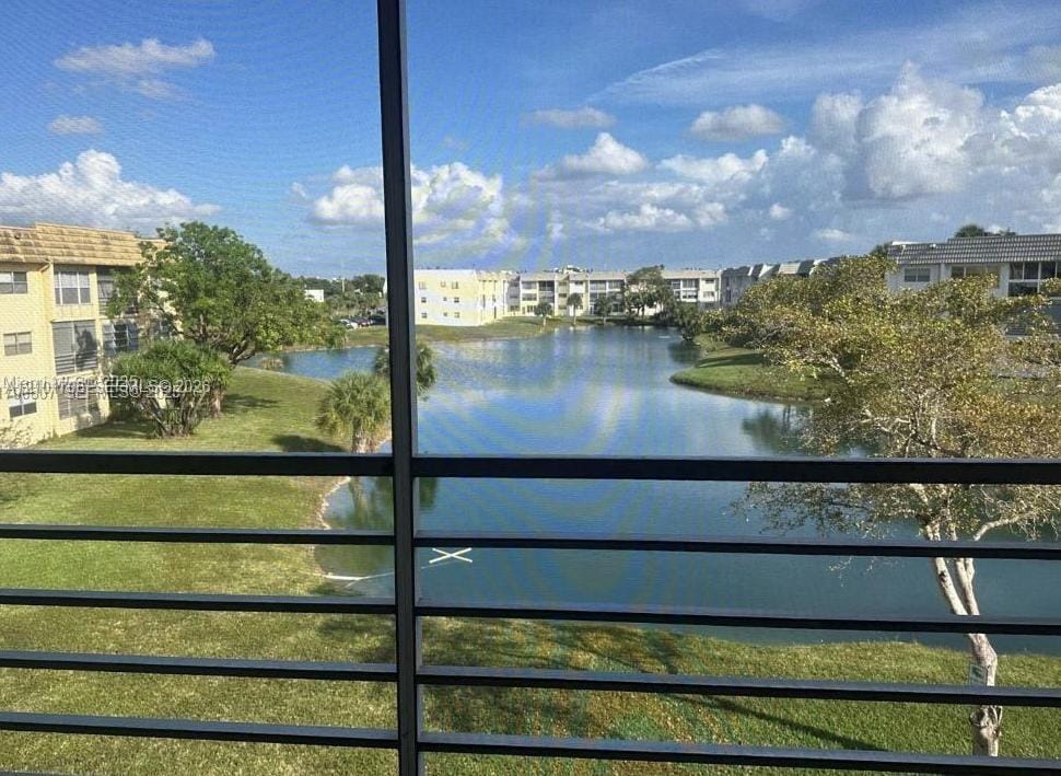 8400 Sunrise Lakes Boulevard 310, Sunrise, FL 33322 photo 2