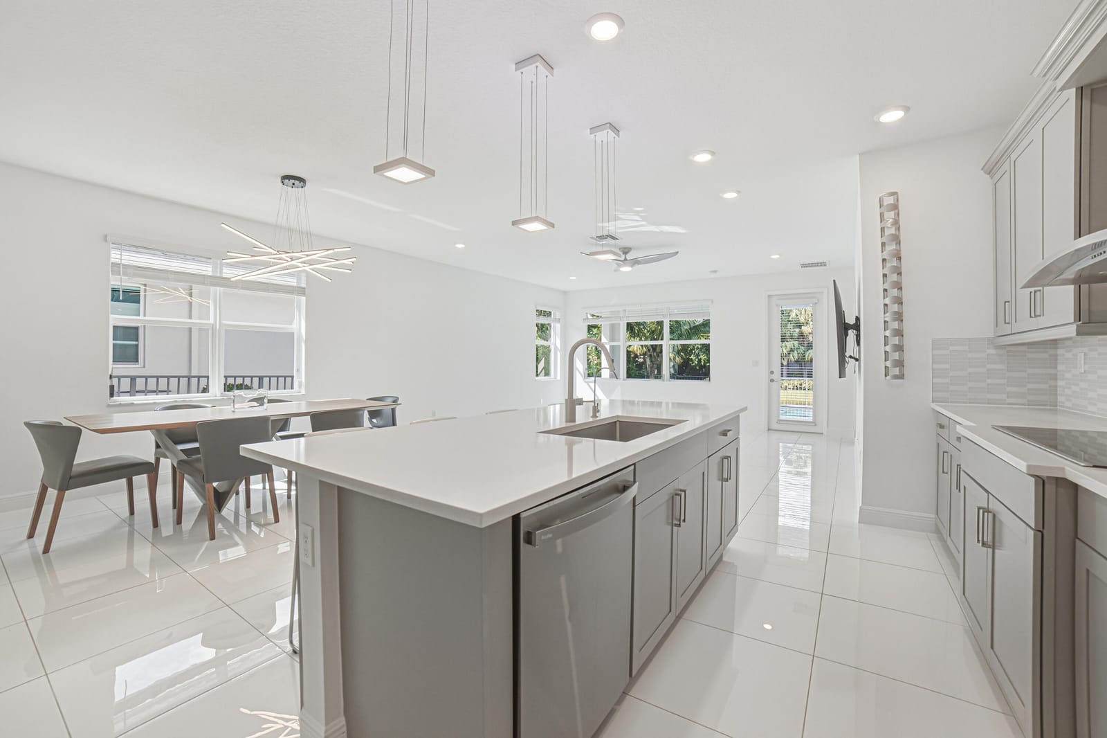 4065 MARINA Way, Deerfield Beach, FL 33064 photo 15