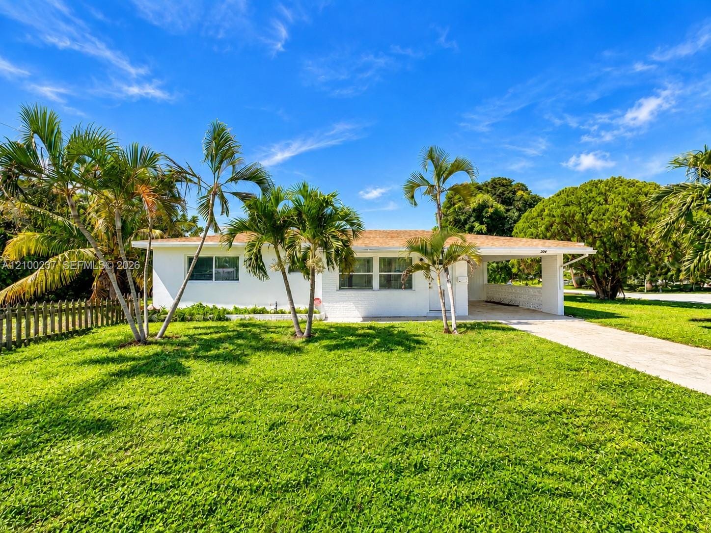 304 SW 6th Avenue, Boynton Beach, FL 33435 photo 2