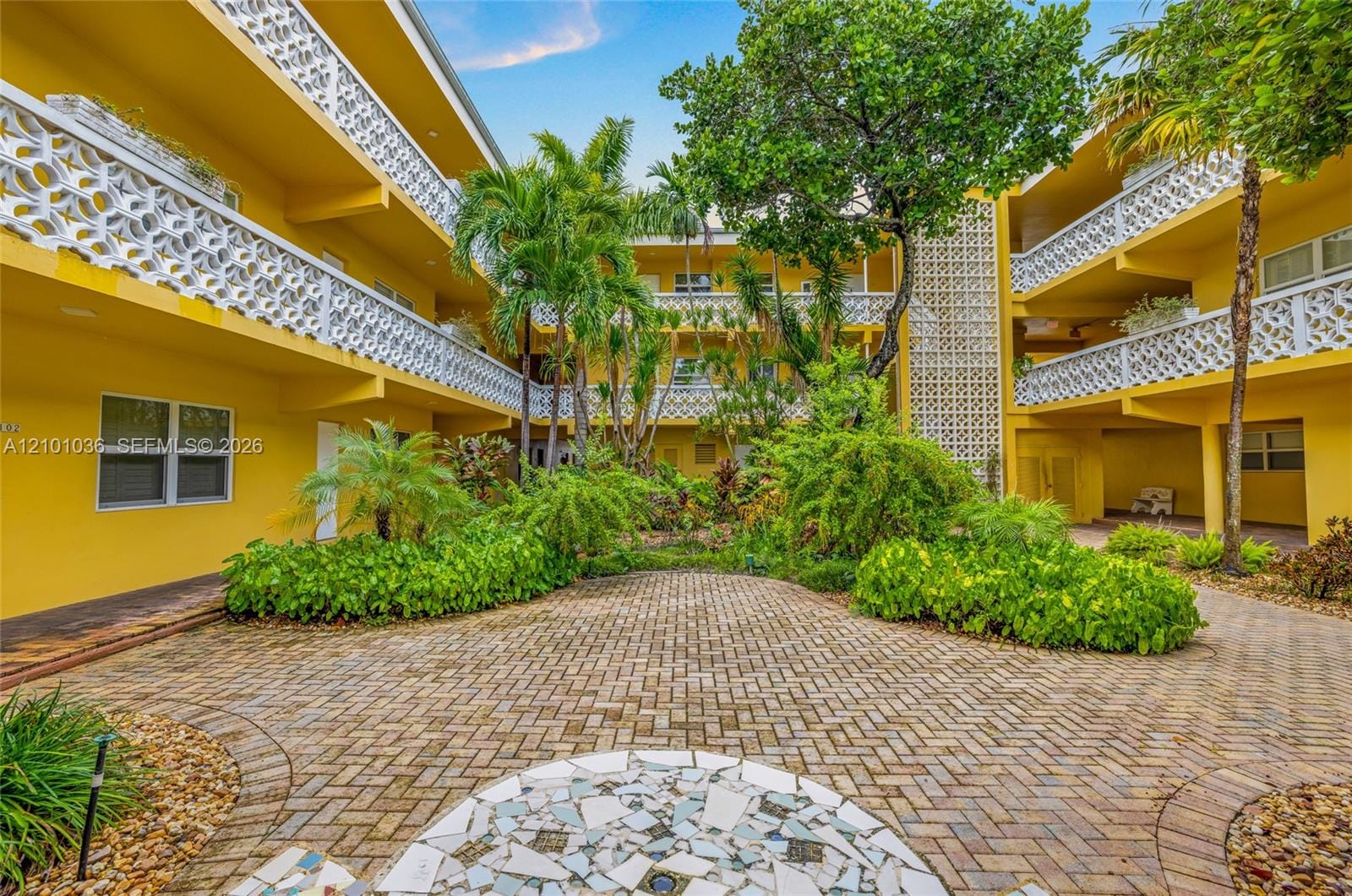 815 Middle River Drive 311, Fort Lauderdale, FL 33304 photo 9