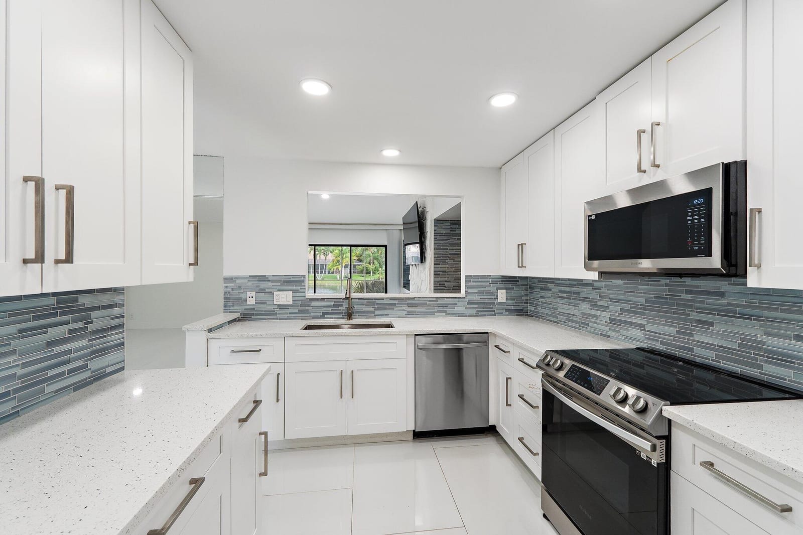 15 Tournament Boulevard, Palm Beach Gardens, FL 33418 photo 3