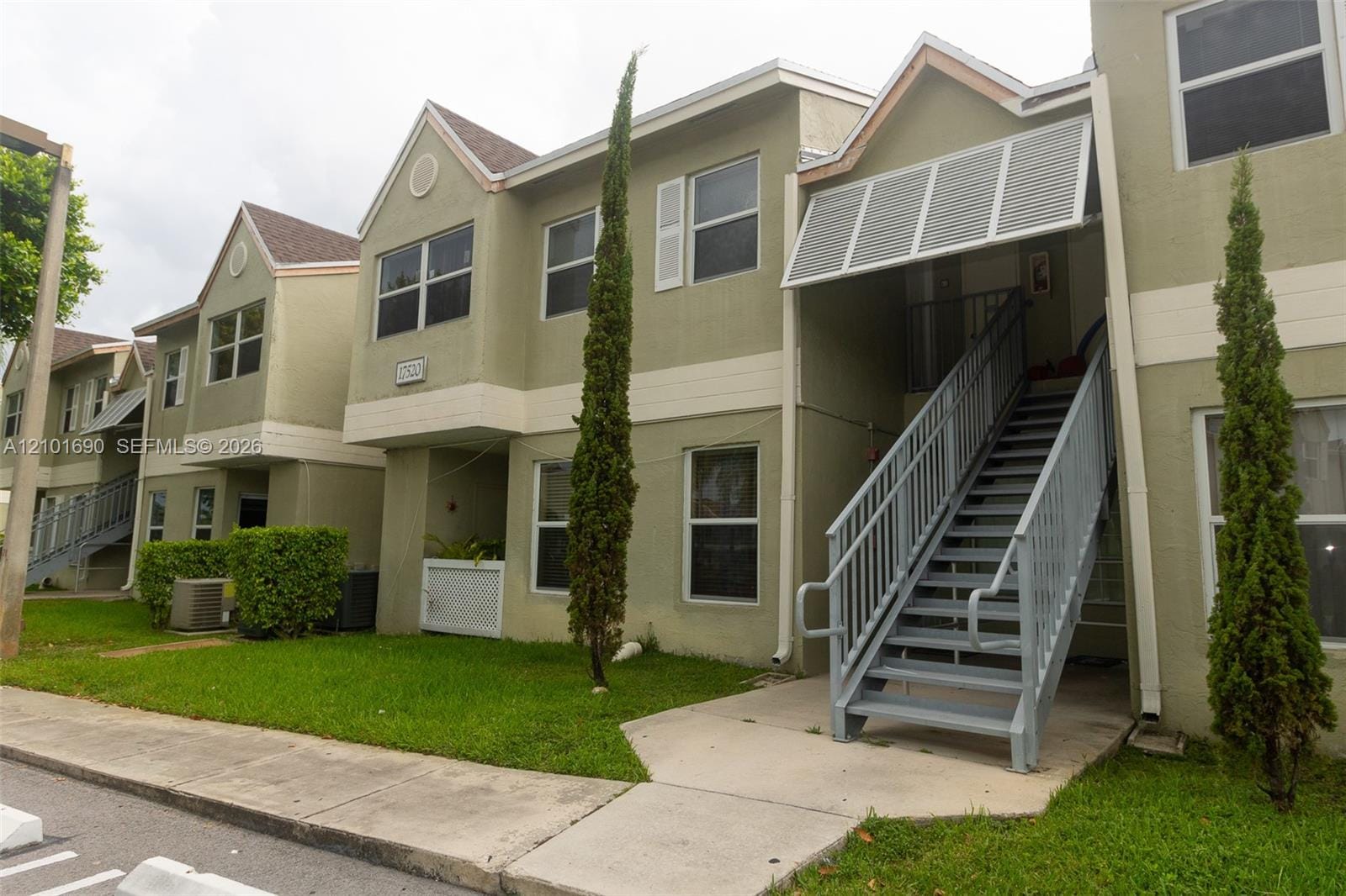 17520 NW 67th Place M-3, Hialeah, FL 33015 photo 21