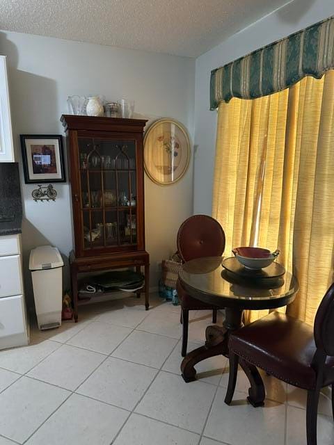 8875 WARWICK Drive — photo 5