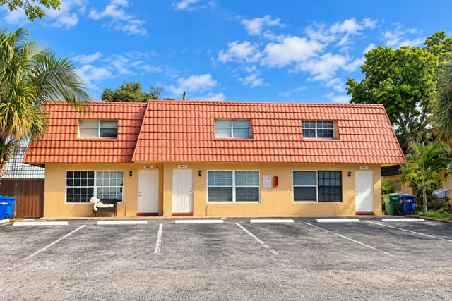5911 NW 20th Street 5915, Lauderhill, FL 33313