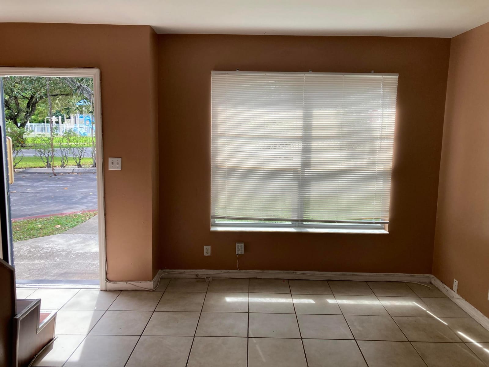 4715 NW 9TH Drive NW 4715, Plantation, FL 33317 photo 2