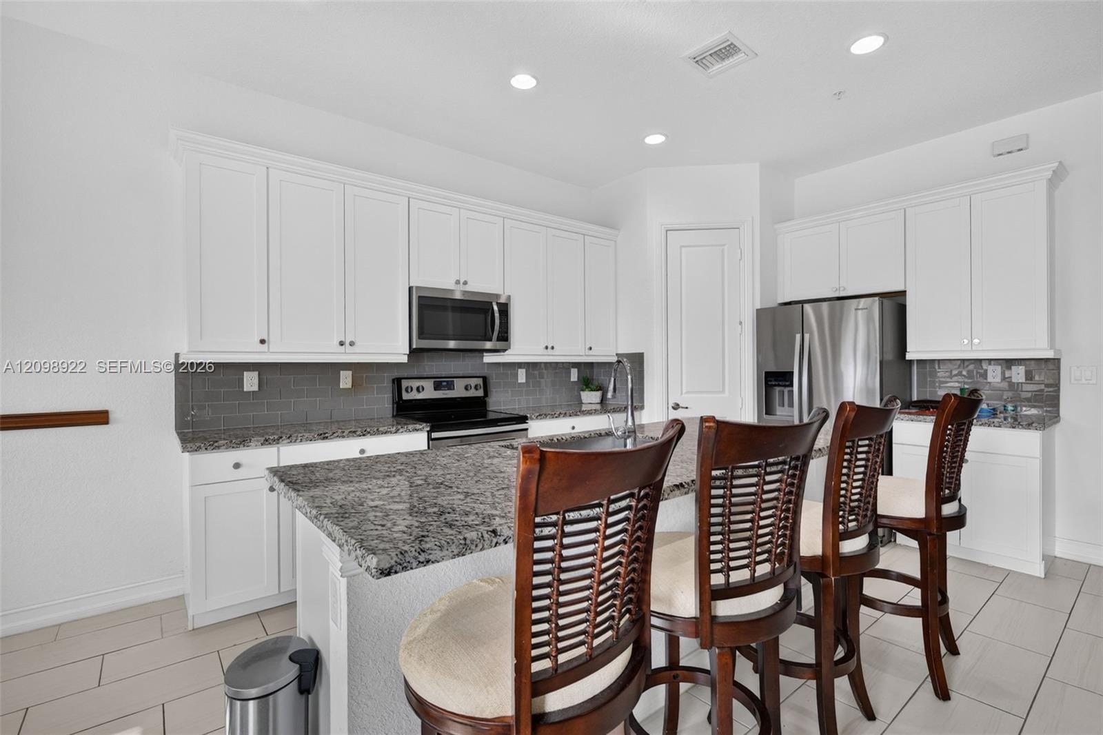 11646 SW 13th Lane, Pembroke Pines, FL 33025 photo 16