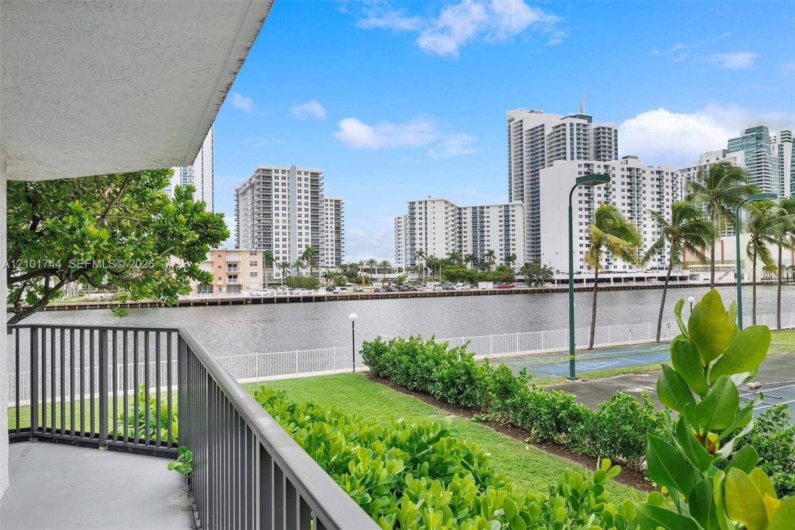 1000 Parkview Drive 220, Hallandale Beach, FL 33009