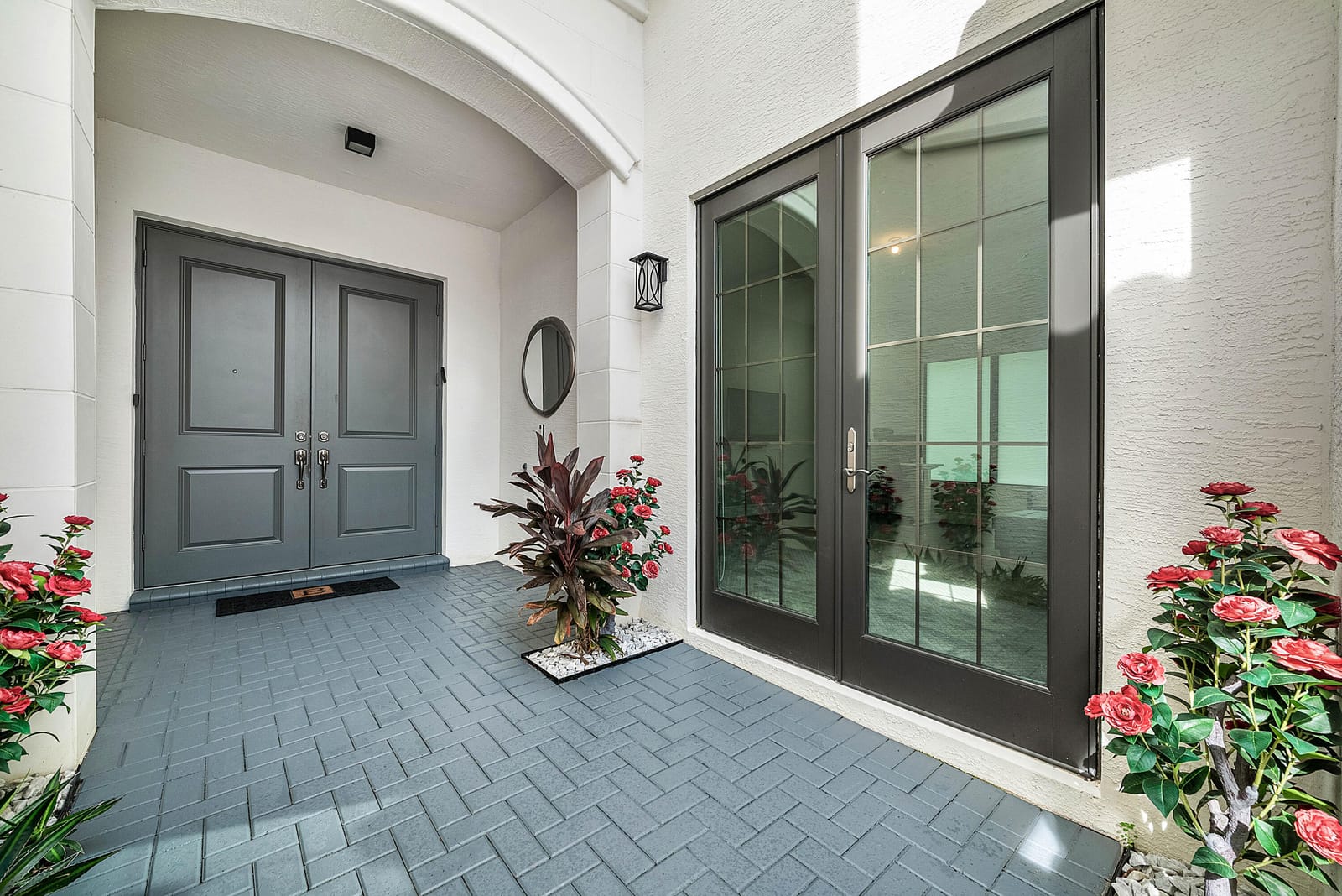 8985 CHAUVET Way — photo 3