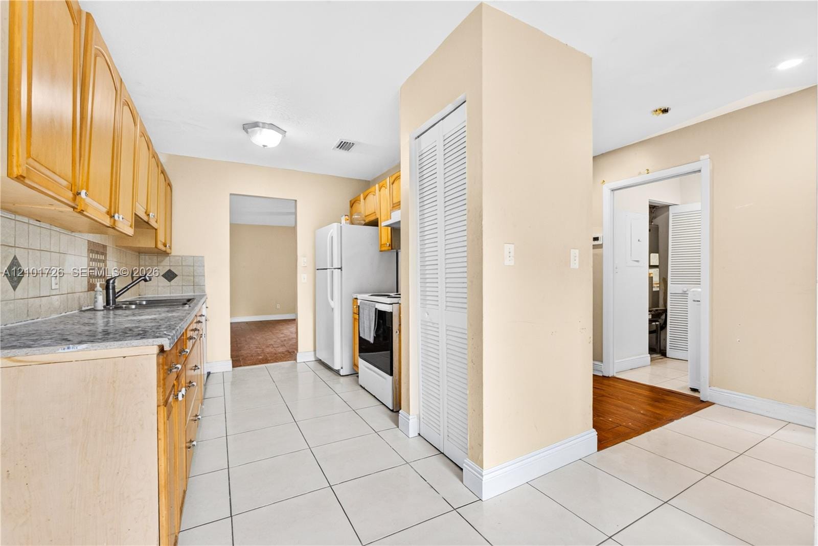 9014 NW 45th Court, Sunrise, FL 33351 photo 12