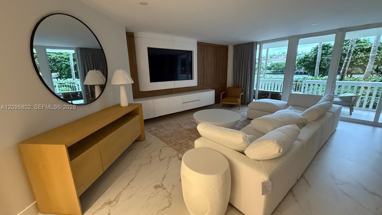 7000 Island Boulevard BV-01, Aventura, FL 33160 photo 2