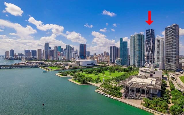 1000 Biscayne Boulevard 4402, Miami, FL 33132