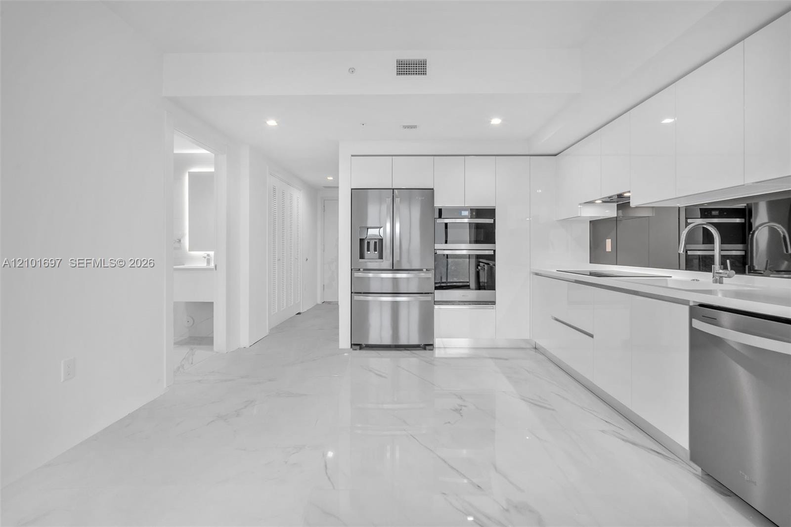 1170 E Hallandale Beach Boulevard 1806 — photo 11