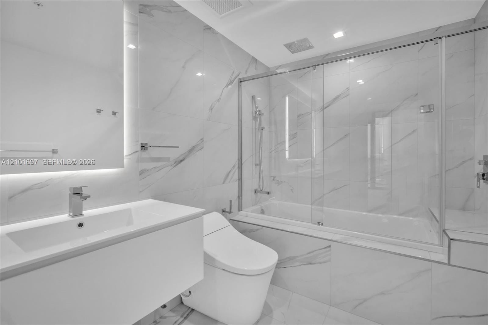 1170 E Hallandale Beach Boulevard 1806, Hallandale Beach, FL 33009 photo 18