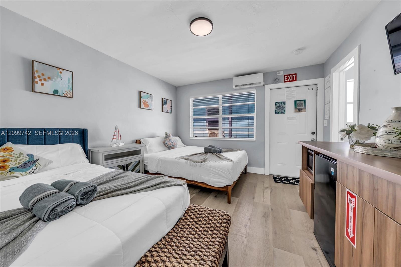 318 Walnut Street, Hollywood, FL 33019 photo 22