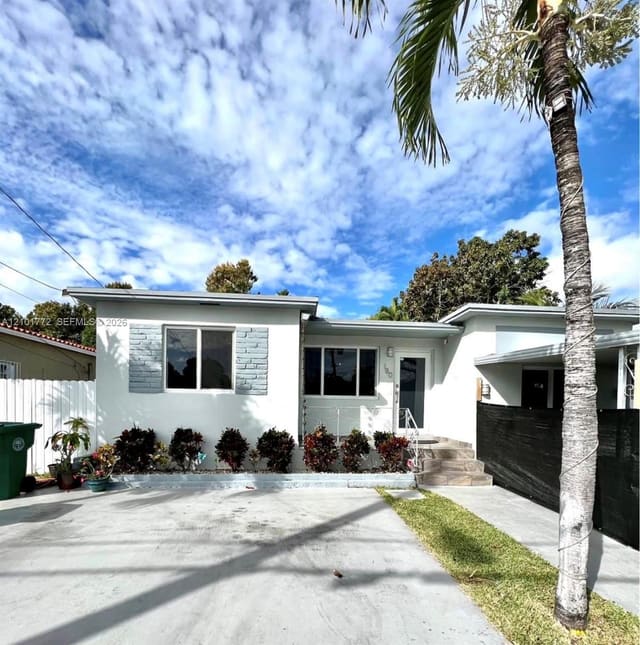 180 NW 32nd Place 1, Miami, FL 33125