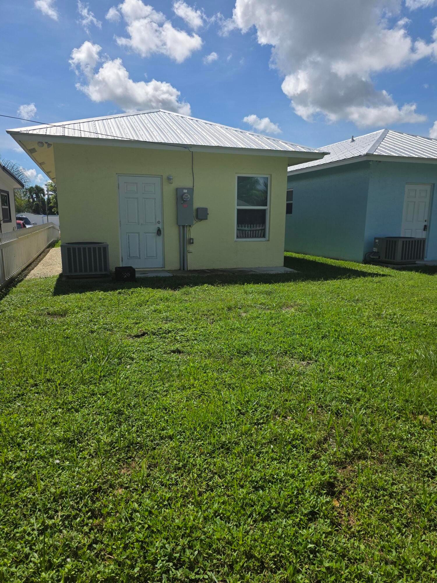 4587 Cambridge Street — photo 5