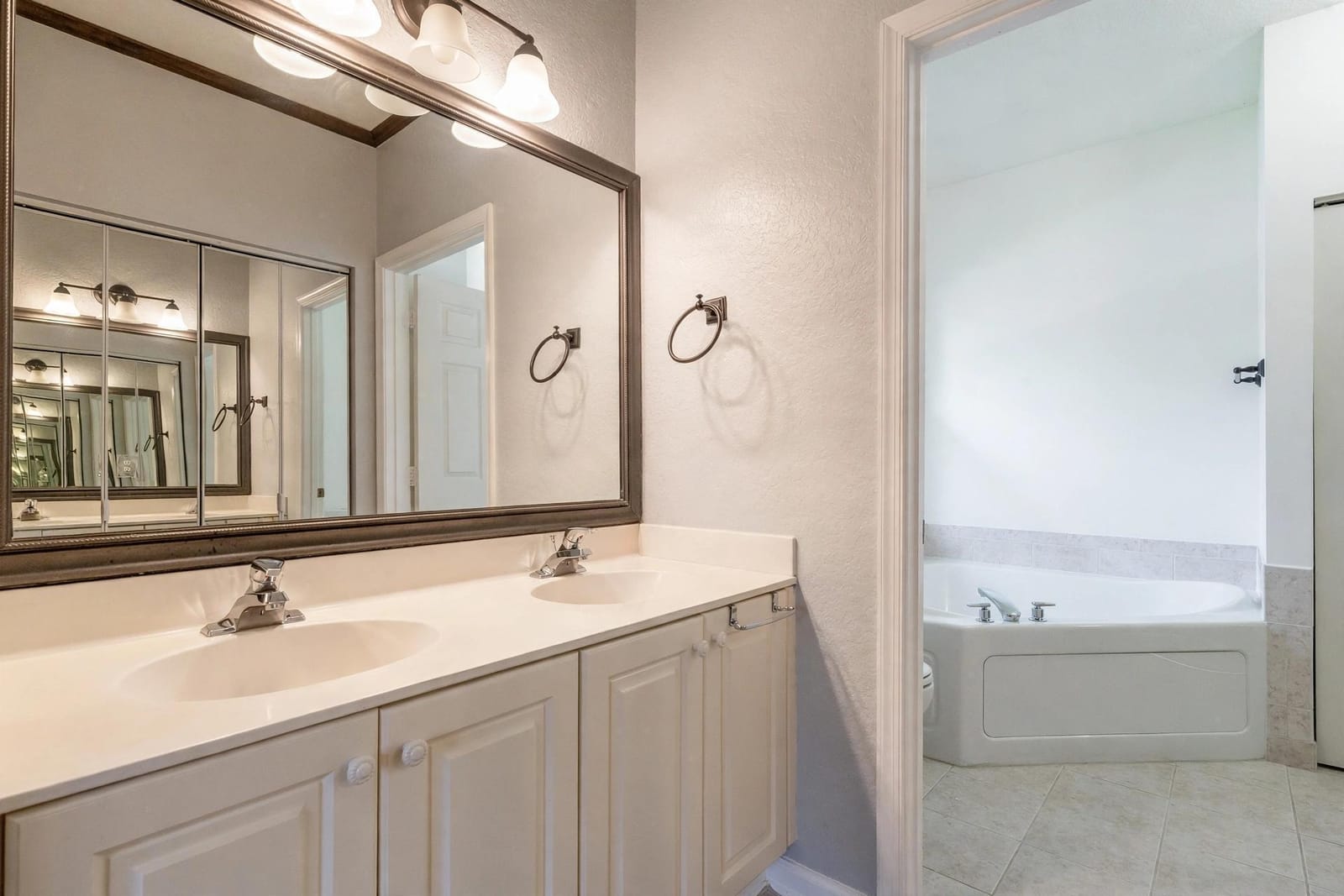 237 CORAL TRACE Court, Delray Beach, FL 33445 photo 19